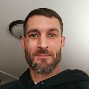 Meet your Posher, Adam & linnie